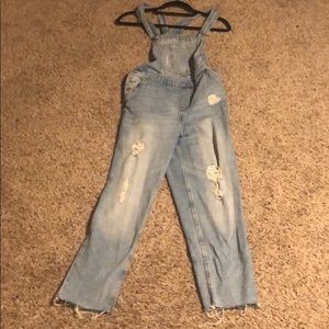 Super cute jean overall from h and m.
